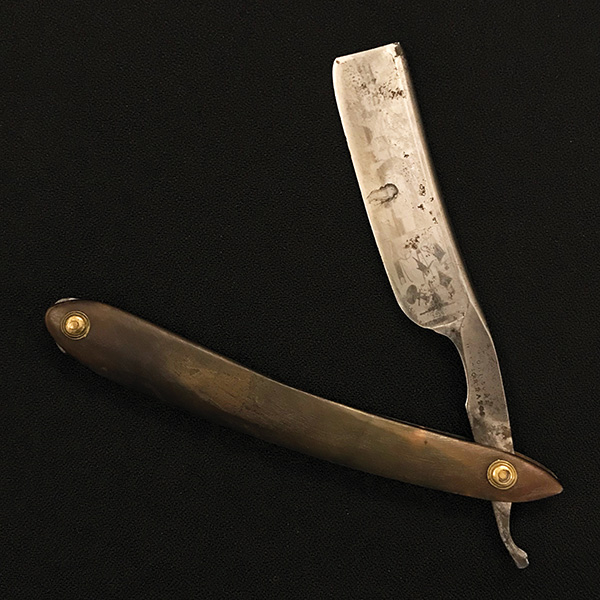 Looking Sharp! Masonic Straight Razors Looking Sharp! Masonic Straight Razors